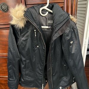 Women’s ski jacket by Nils